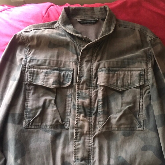 Used Express Camouflage Style Jacket - Picture 2 of 4